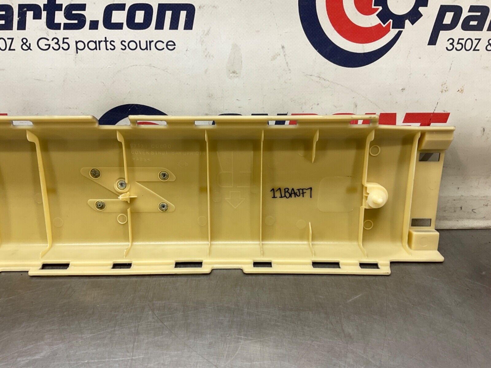 2004 Nissan Z33 350Z Rear Strut Brace Bar Cover 93130 OEM 11BAJF7 - On Point Parts Inc