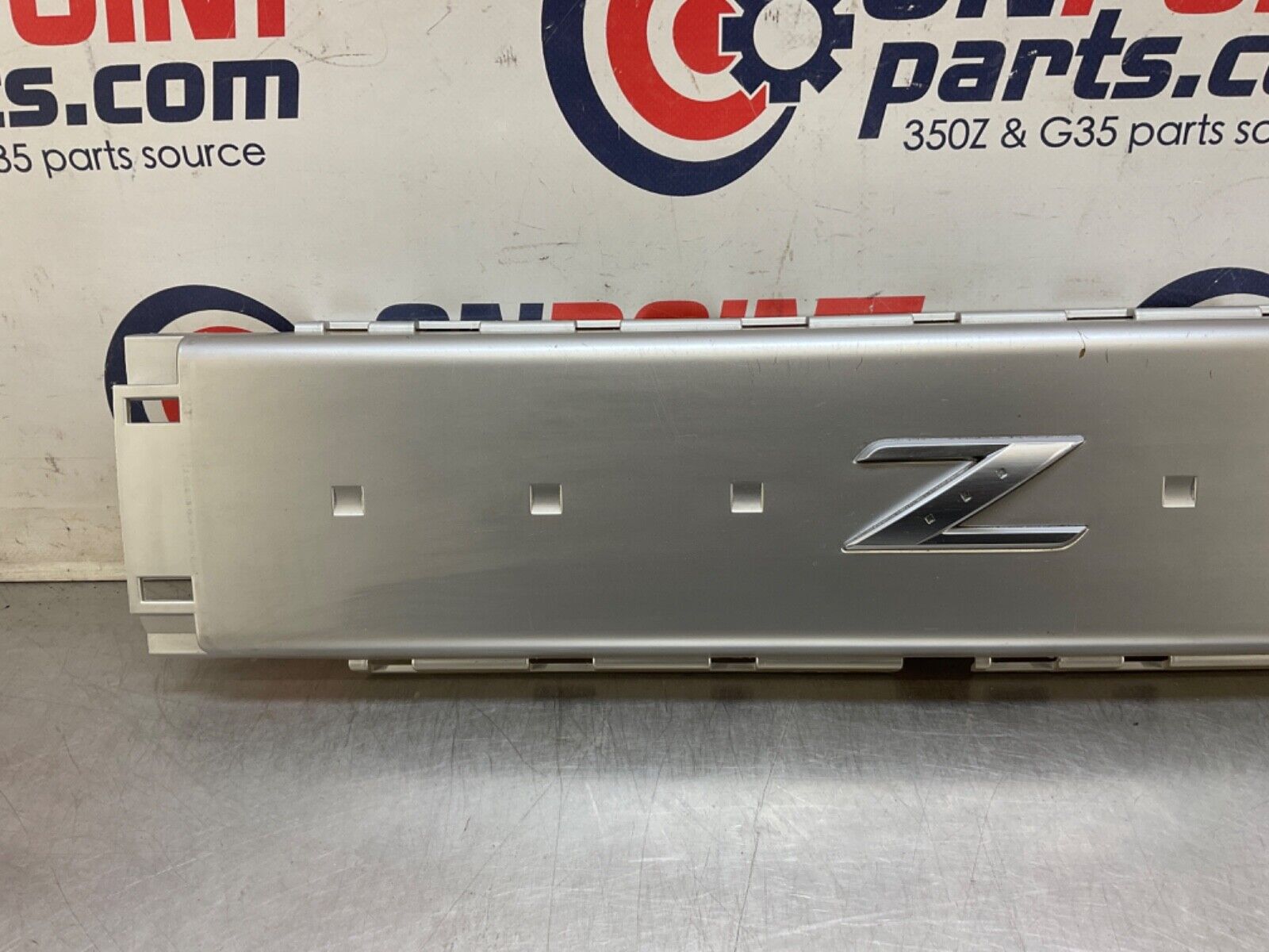 2004 Nissan Z33 350Z Rear Strut Brace Bar Cover 93130 OEM 11BAJF7 - On Point Parts Inc