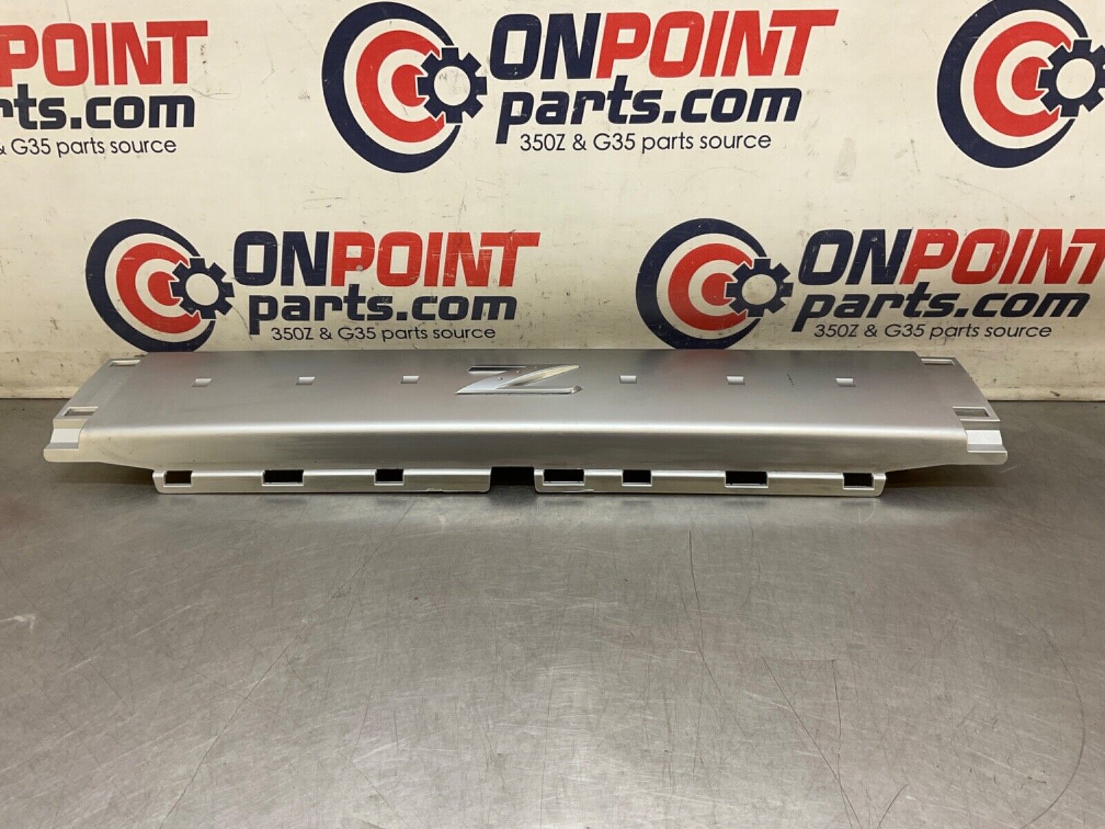 2004 Nissan Z33 350Z Rear Strut Brace Bar Cover 93130 OEM 11BAJF7 - On Point Parts Inc