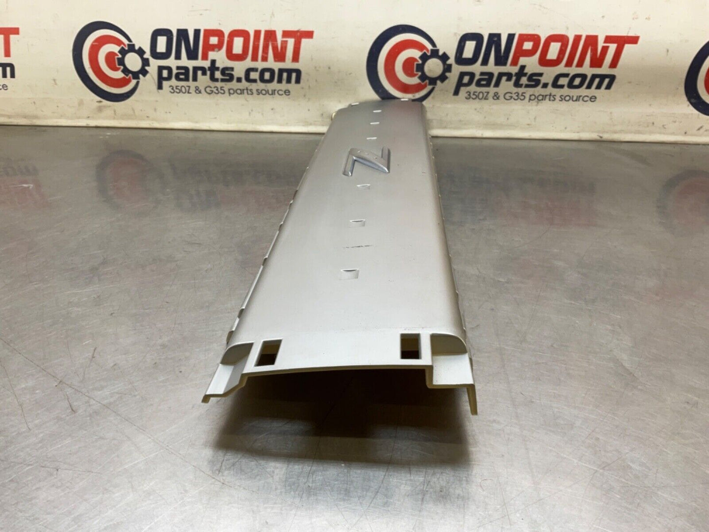 2004 Nissan Z33 350Z Rear Strut Brace Bar Cover 93130 OEM 11BAJF7 - On Point Parts Inc