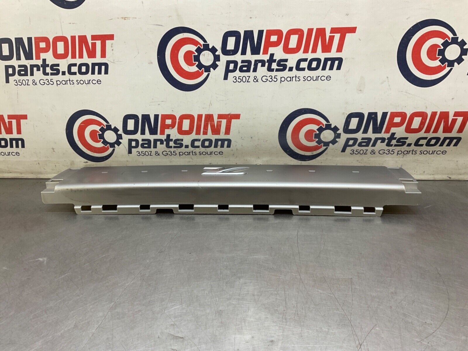 2004 Nissan Z33 350Z Rear Strut Brace Bar Cover 93130 OEM 11BAJF7 - On Point Parts Inc