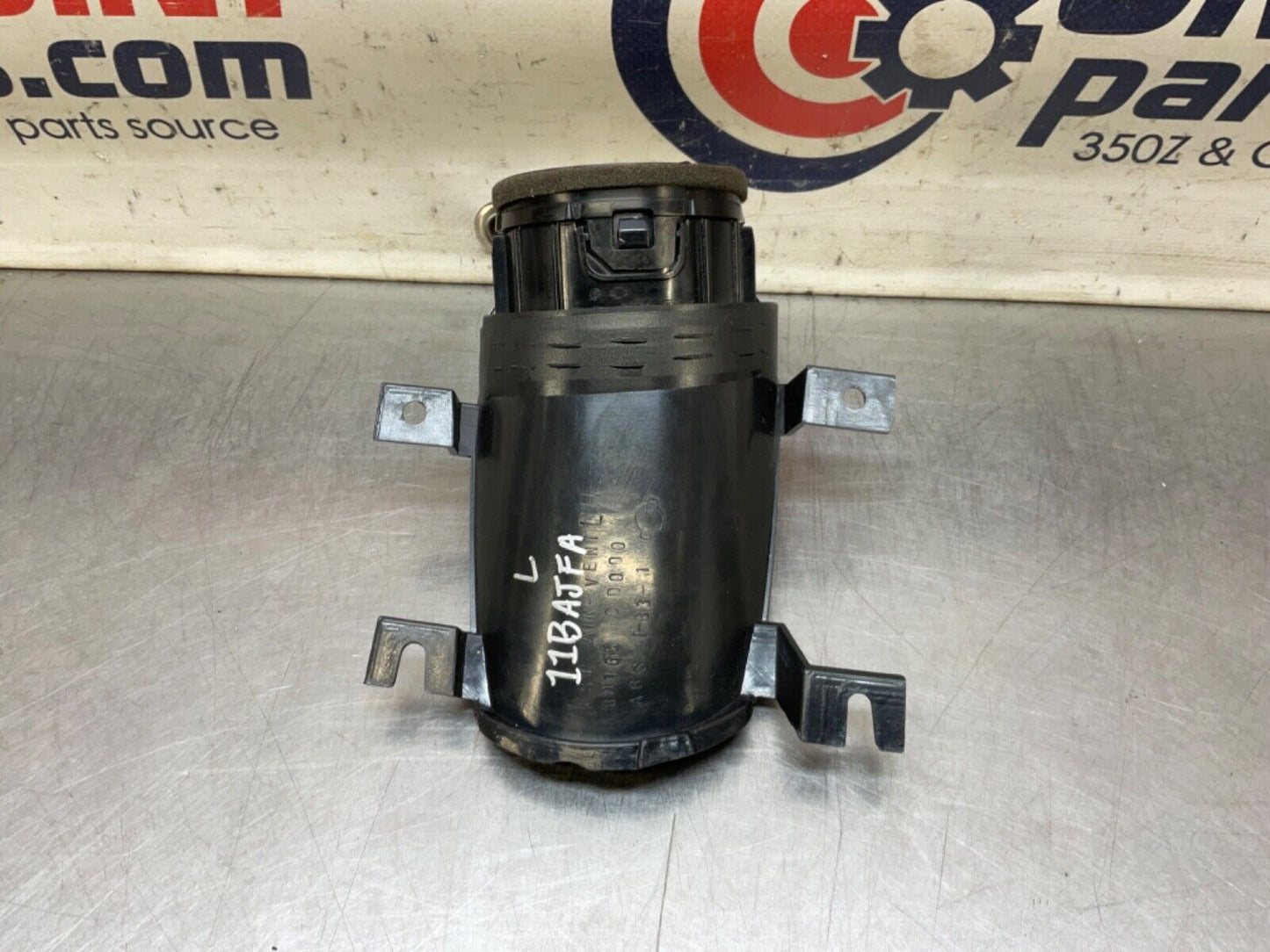 2004 Nissan Z33 350Z Driver Left Door Panel Vent 80965 OEM 11BAJFA - On Point Parts Inc