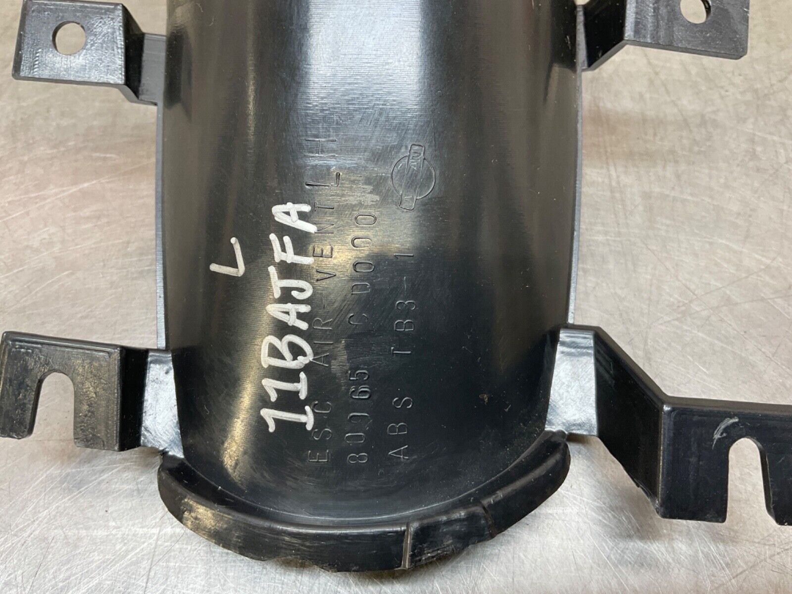 2004 Nissan Z33 350Z Driver Left Door Panel Vent 80965 OEM 11BAJFA - On Point Parts Inc