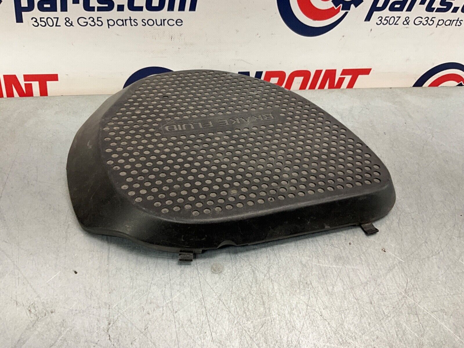 2004 Nissan Z33 350Z Driver Left Brake Fluid Cover OEM 11BAJF2 - On Point Parts Inc