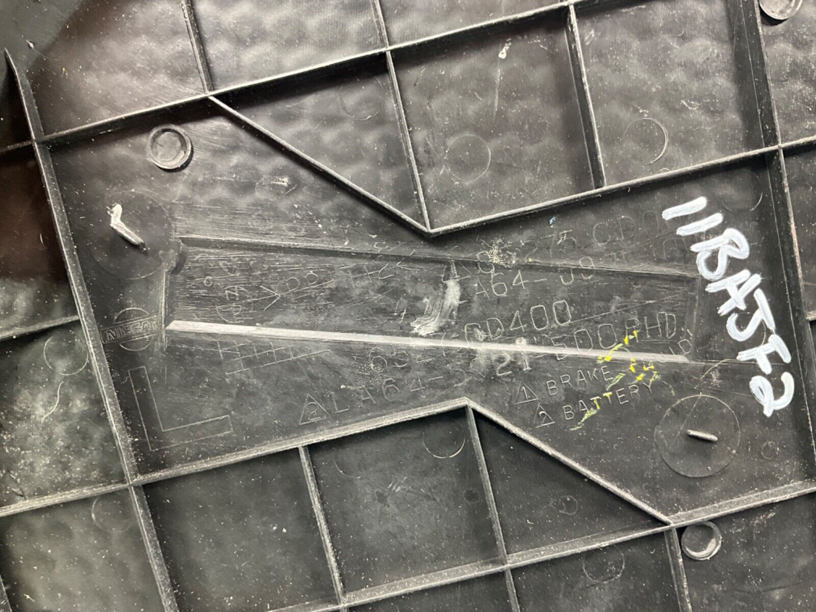 2004 Nissan Z33 350Z Driver Left Brake Fluid Cover OEM 11BAJF2 - On Point Parts Inc