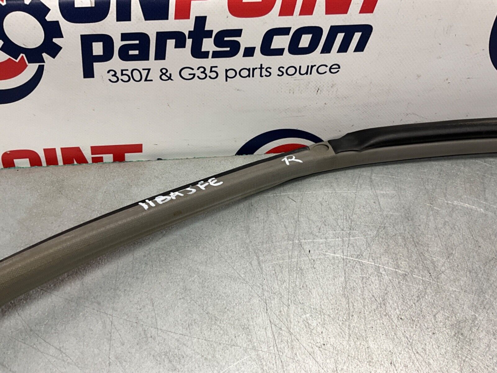 2004 Nissan Z33 350Z Passenger Right Inner Body Door Seal OEM 11BAJFE - On Point Parts Inc