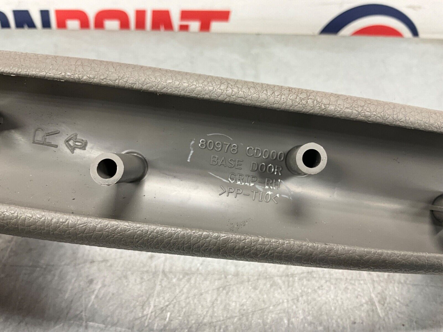 2004 Nissan Z33 350Z Passenger Right Door Grip Pull Handle 80978 OEM 11BAJFE - On Point Parts Inc