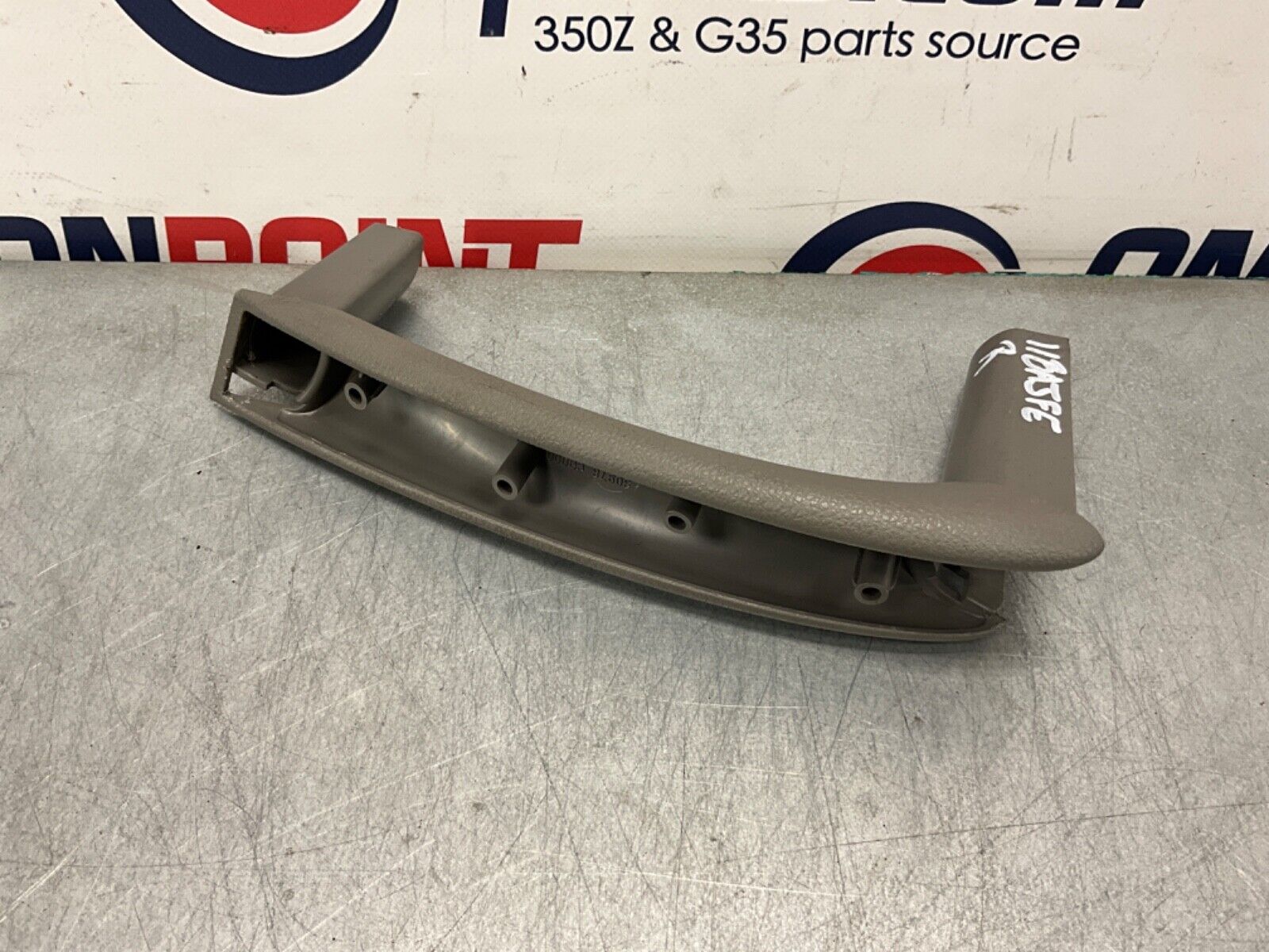 2004 Nissan Z33 350Z Passenger Right Door Grip Pull Handle 80978 OEM 11BAJFE - On Point Parts Inc