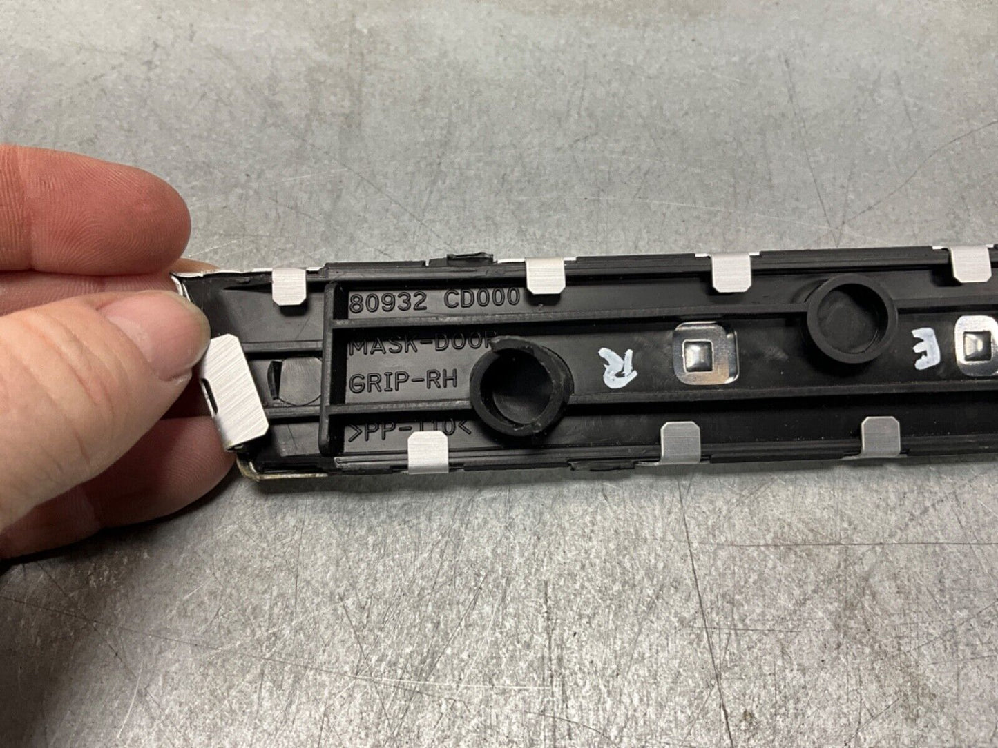 2004 Nissan Z33 350Z Passenger Right Door Grip Handle Trim 80932 OEM 11BAJFE - On Point Parts Inc