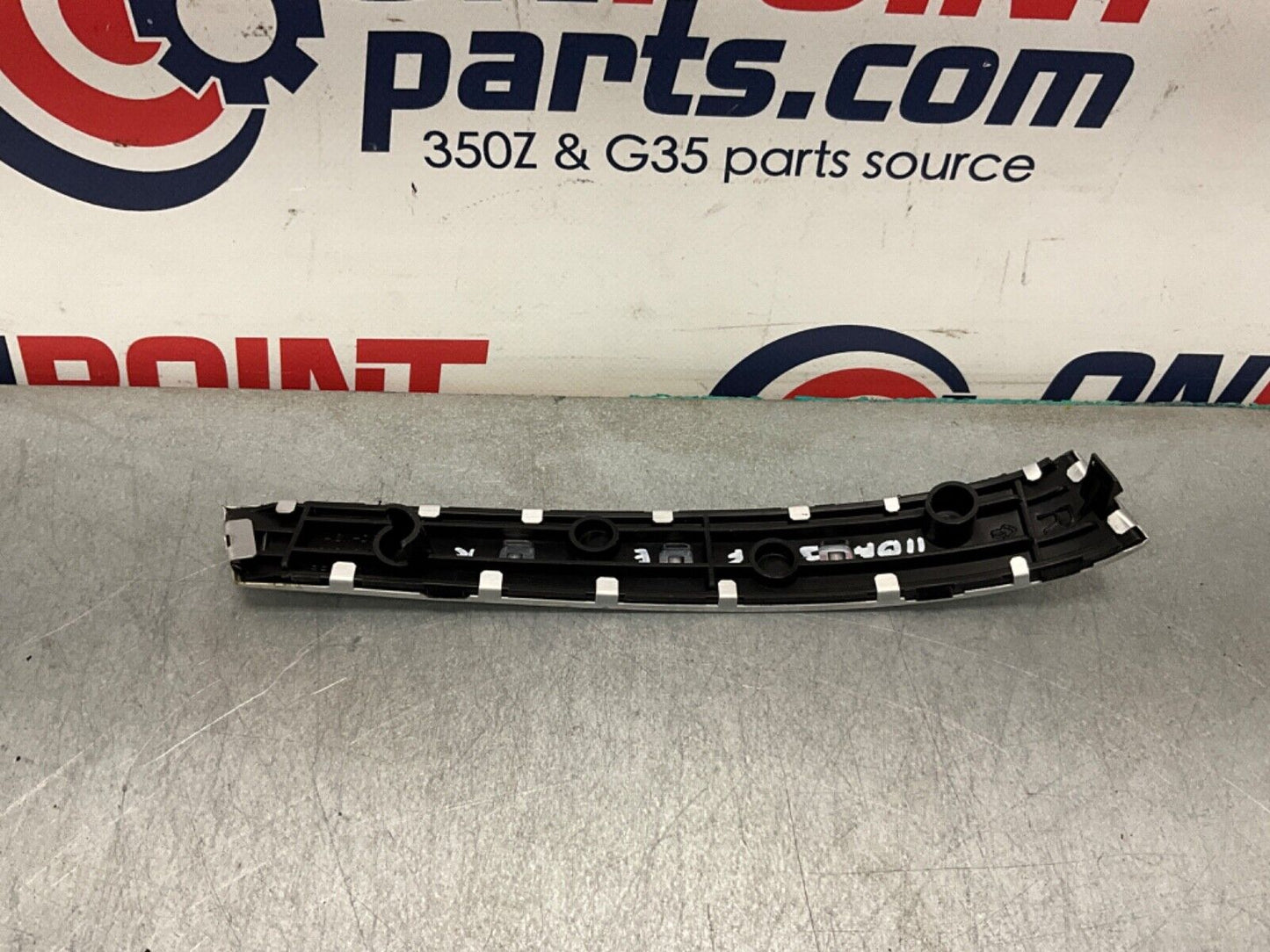 2004 Nissan Z33 350Z Passenger Right Door Grip Handle Trim 80932 OEM 11BAJFE - On Point Parts Inc