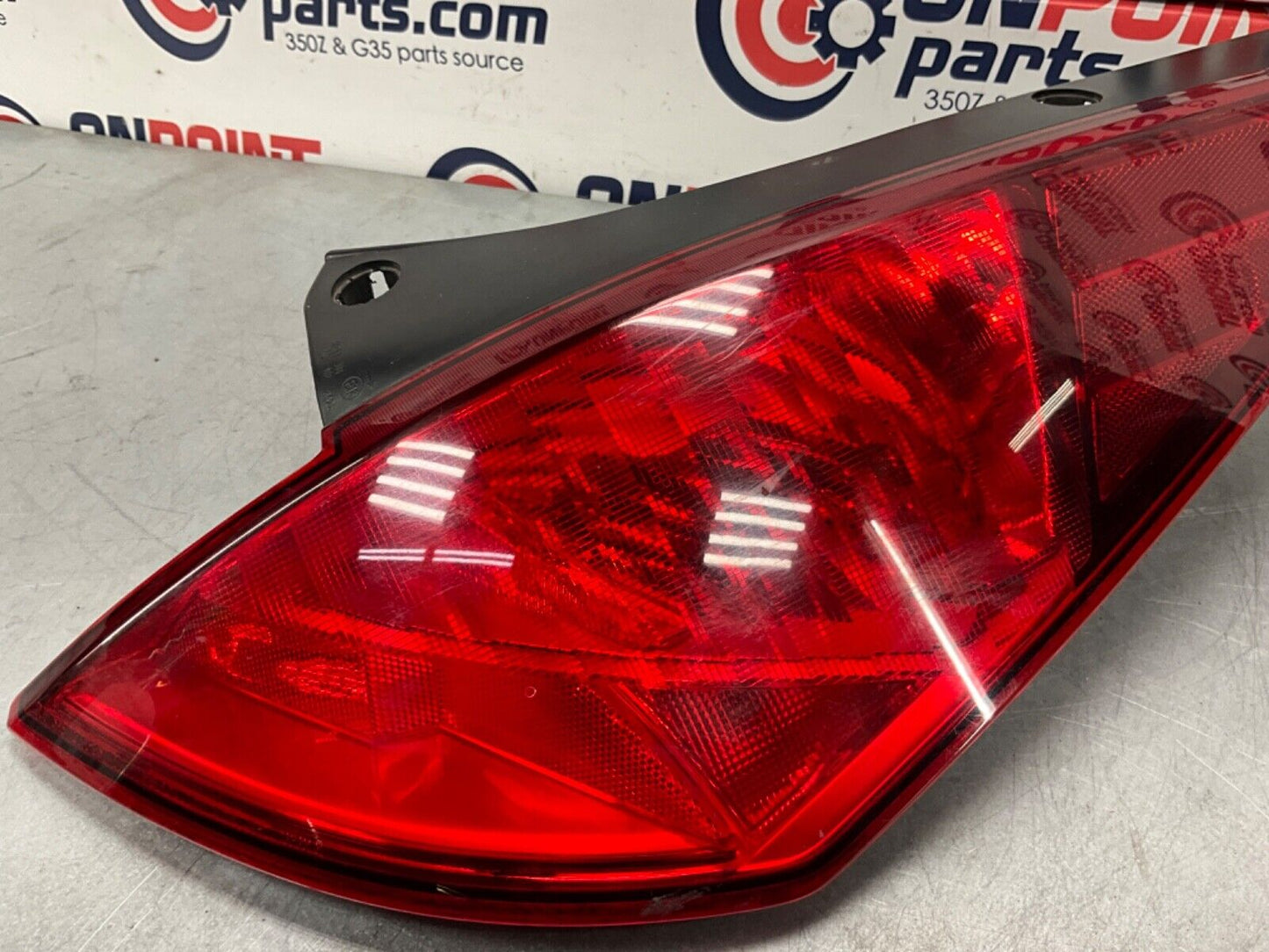 2004 Nissan Z33 350Z Passenger Right Tail Light Assembly OEM 14BALF2 - On Point Parts Inc