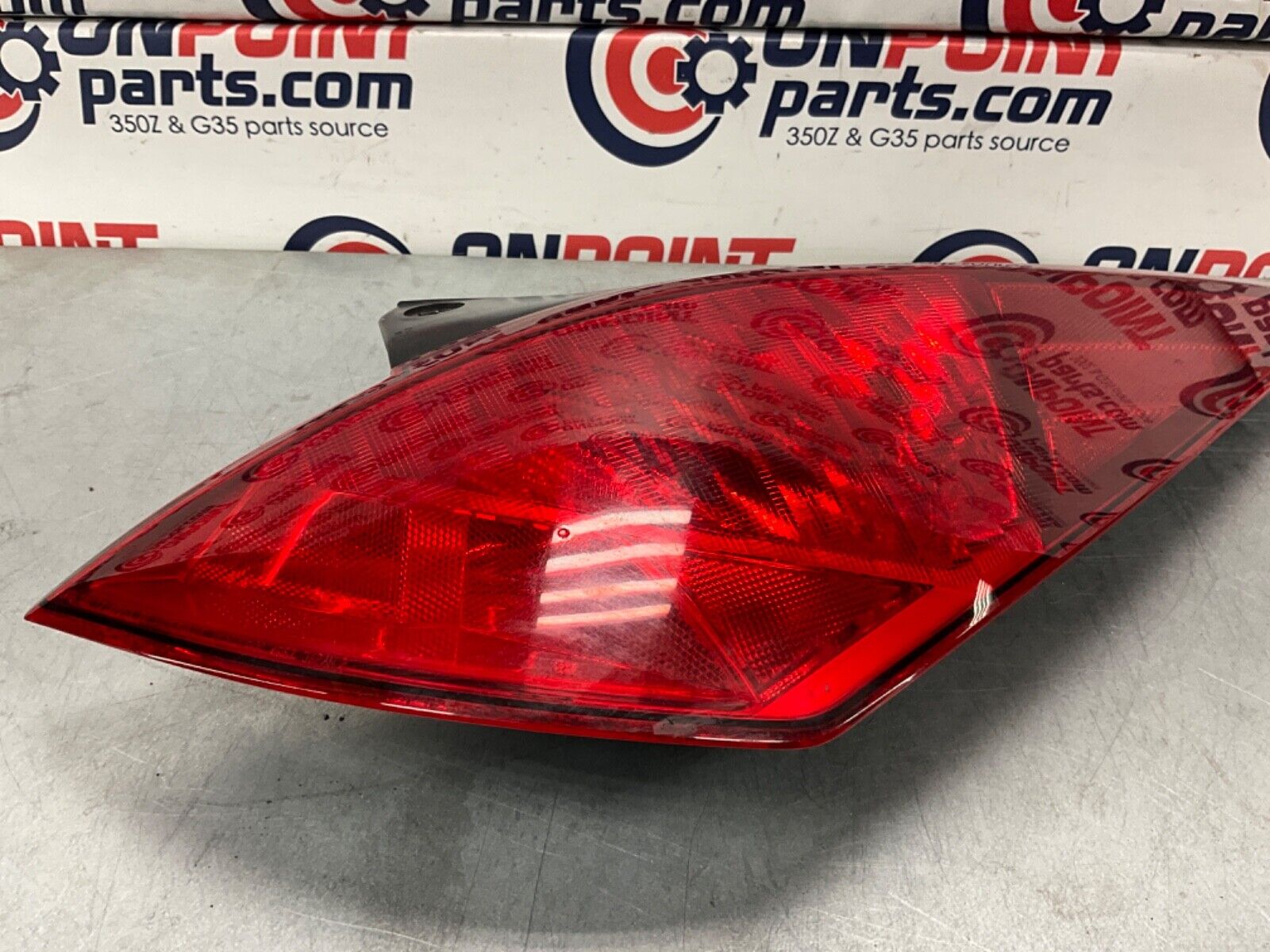 2004 Nissan Z33 350Z Passenger Right Tail Light Assembly OEM 14BALF2 - On Point Parts Inc