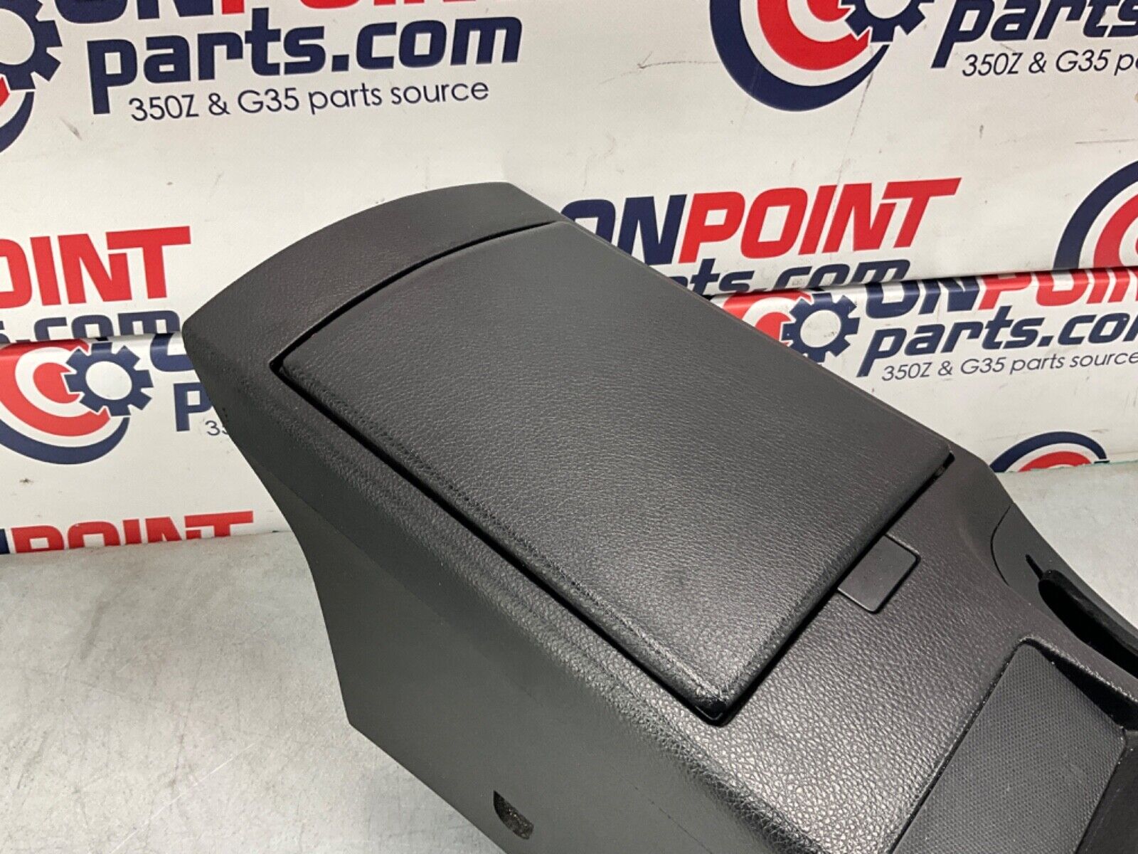 2004 Nissan Z33 350Z Center Console Storage Cubby Automatic OEM 14BALF8 - On Point Parts Inc