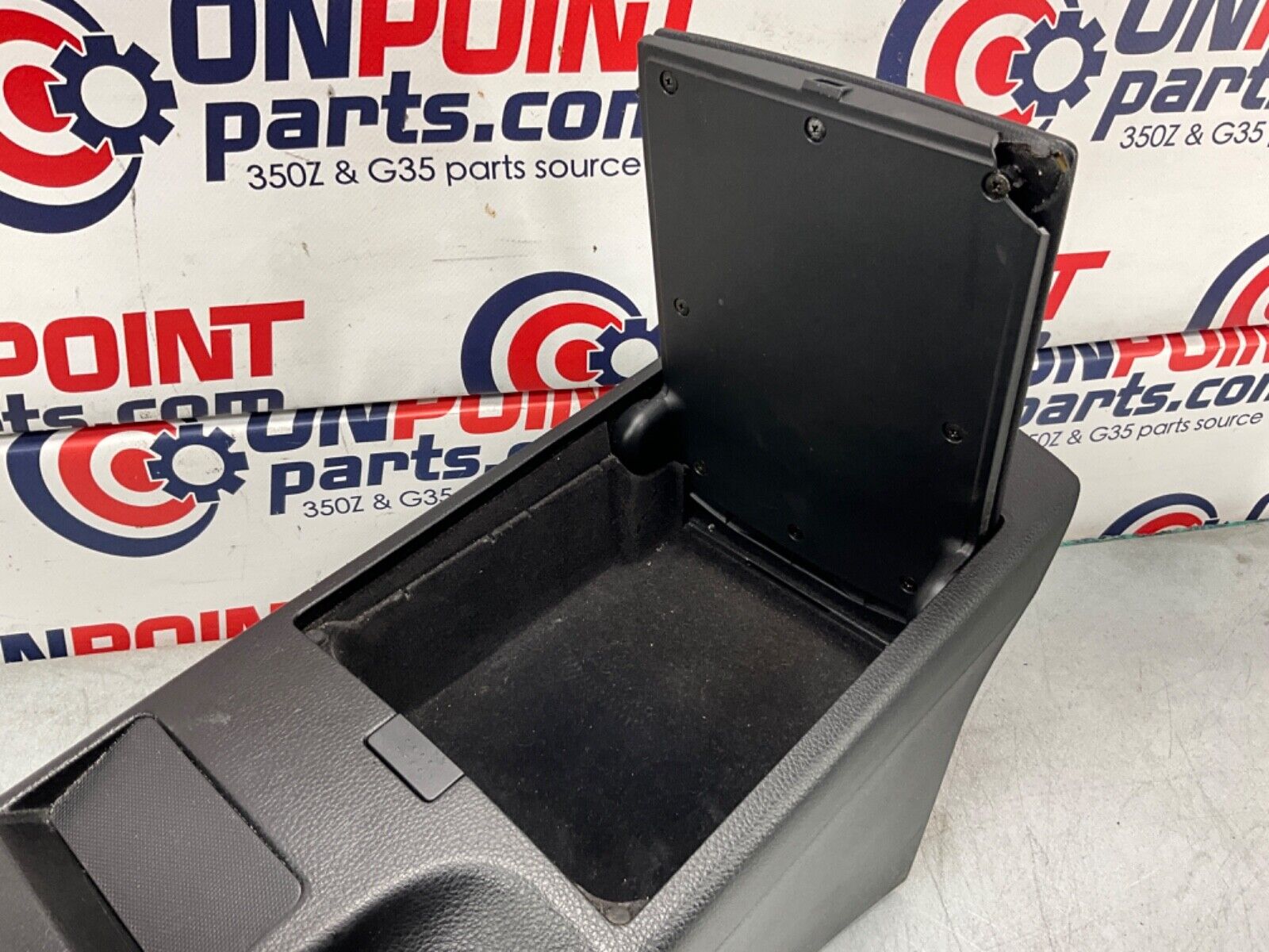 2004 Nissan Z33 350Z Center Console Storage Cubby Automatic OEM 14BALF8 - On Point Parts Inc