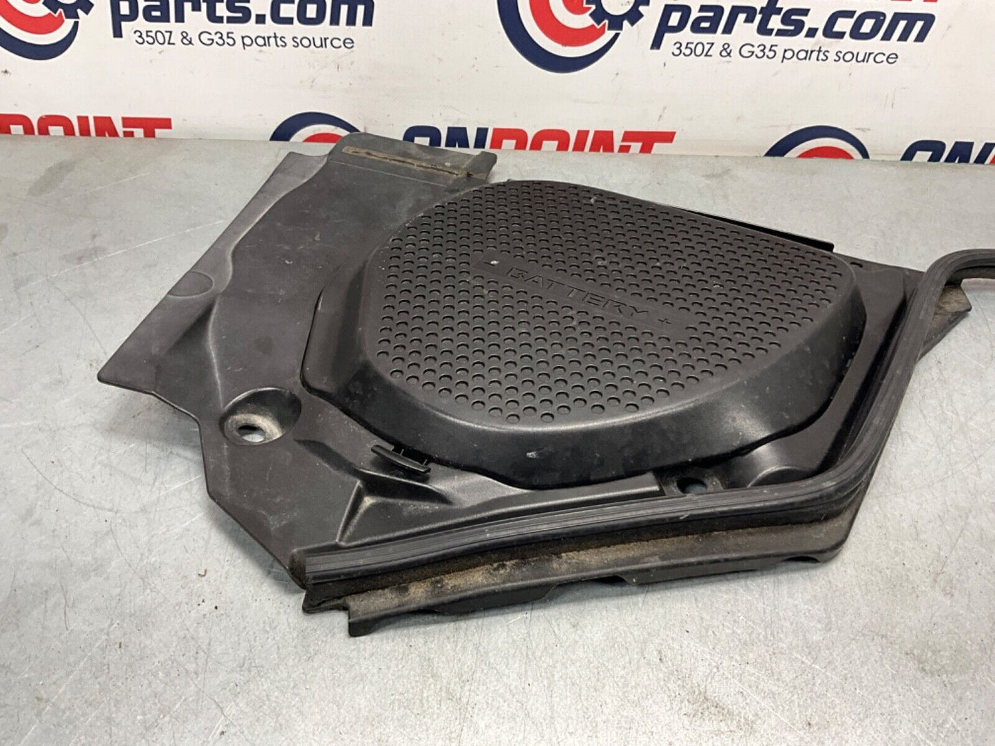 2004 Nissan Z33 350Z Passenger Right Battery Cover Bezel Trim OEM 14BALF3 - On Point Parts Inc