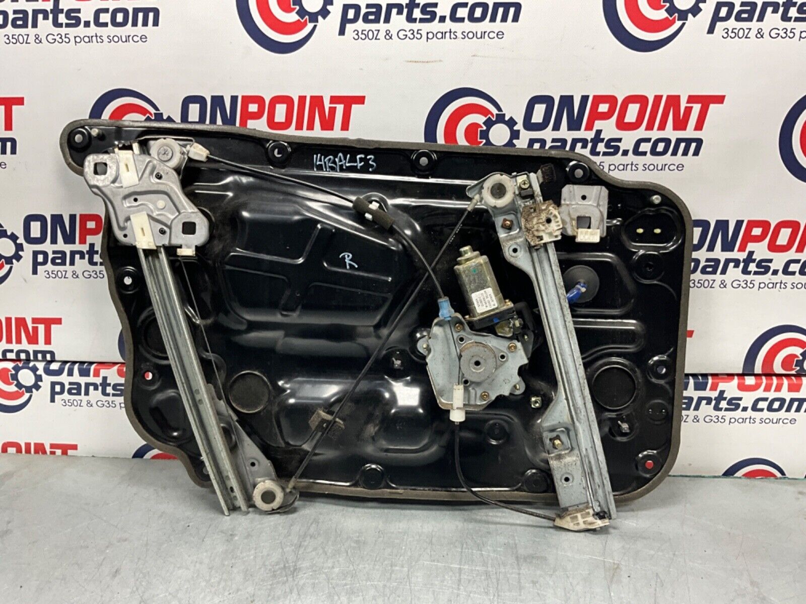 2004 Nissan Z33 350Z Passenger Right Window Regulator Motor Panel OEM 14BALF3 - On Point Parts Inc