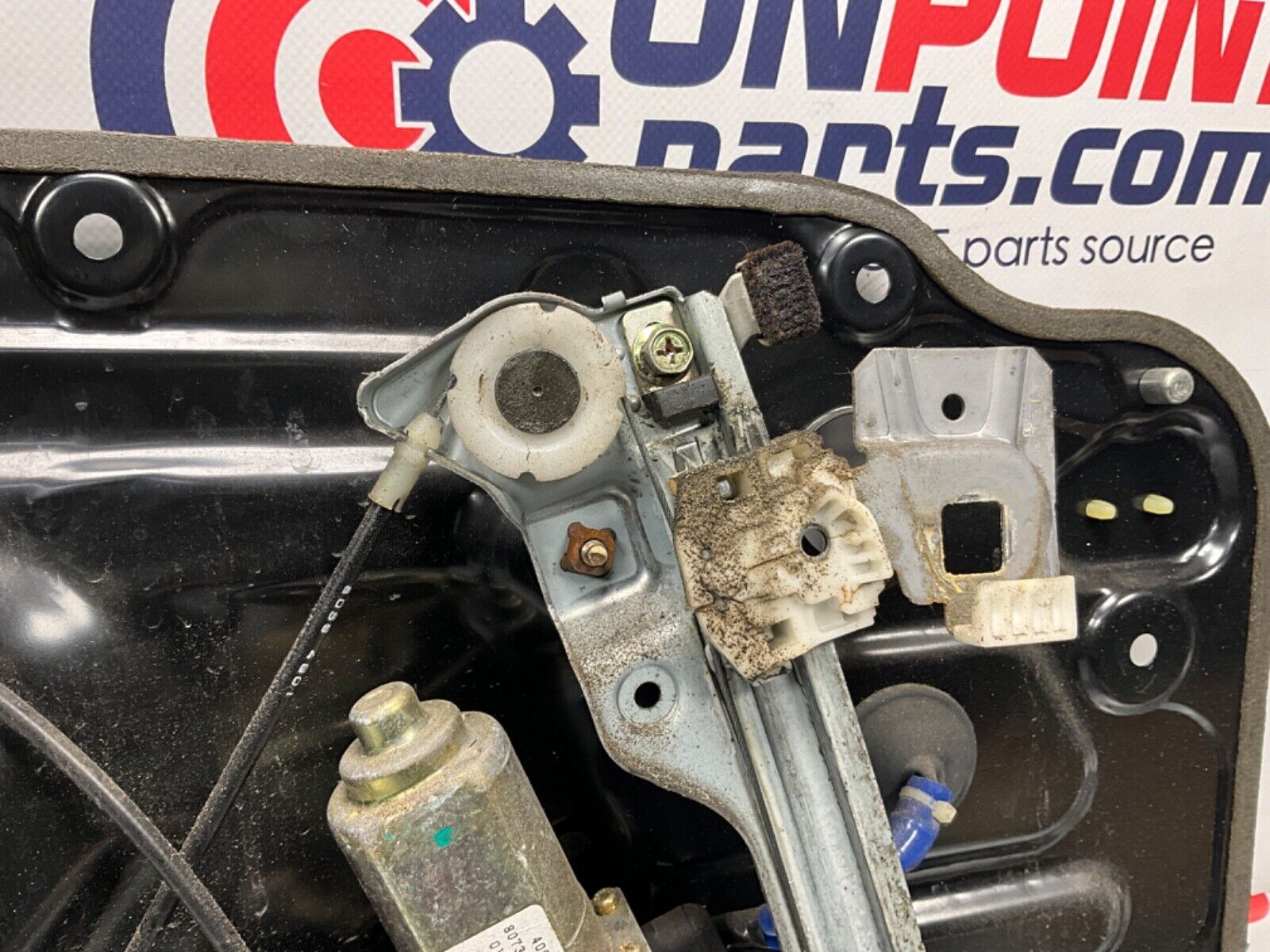 2004 Nissan Z33 350Z Passenger Right Window Regulator Motor Panel OEM 14BALF3 - On Point Parts Inc