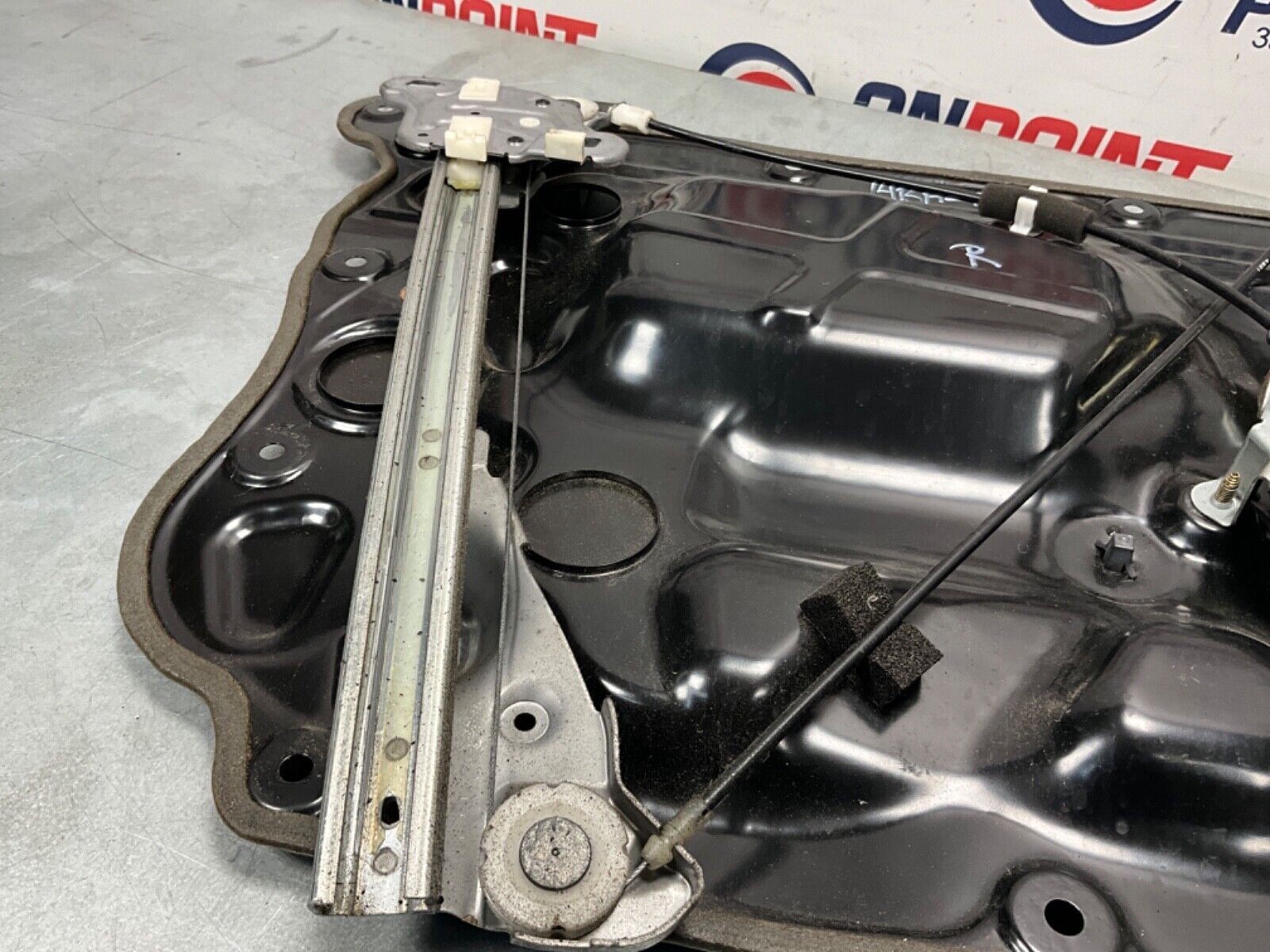 2004 Nissan Z33 350Z Passenger Right Window Regulator Motor Panel OEM 14BALF3 - On Point Parts Inc