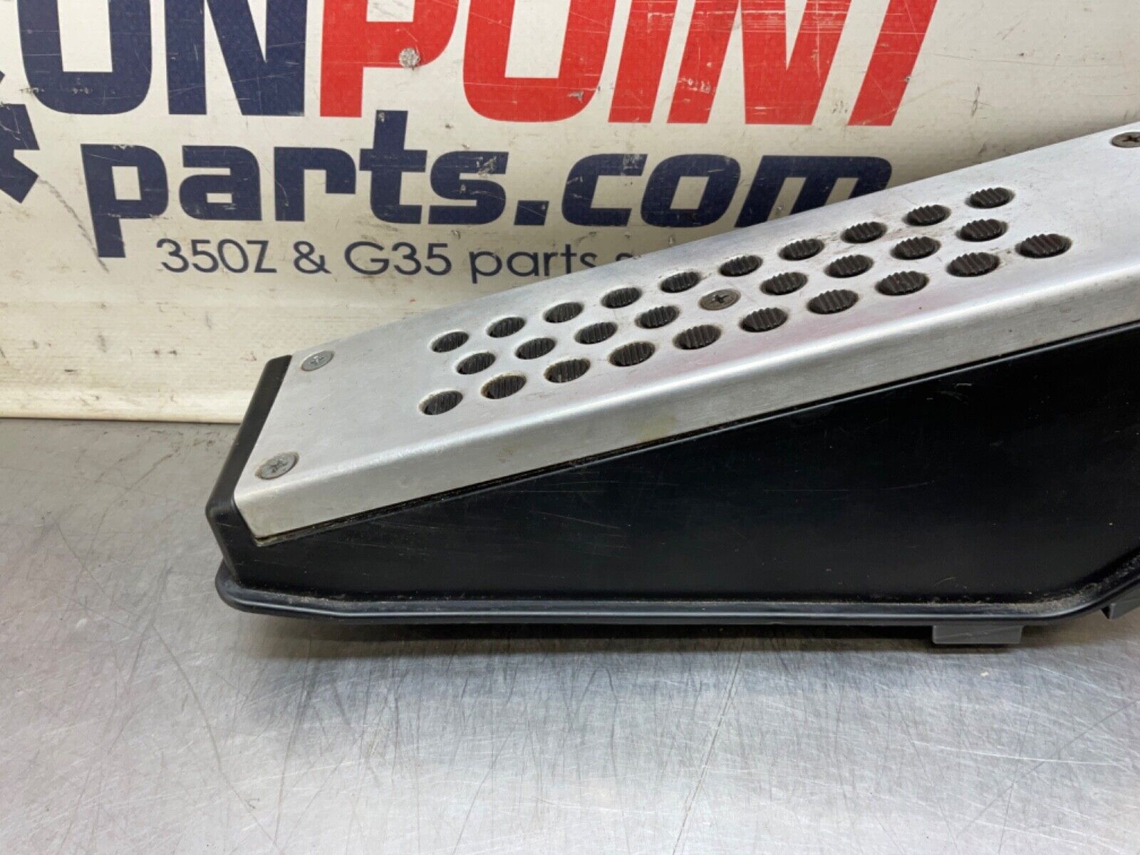 2004 Nissan Z33 350Z Dead Pedal Foot Rest 67840 OEM 14BALFC - On Point Parts Inc