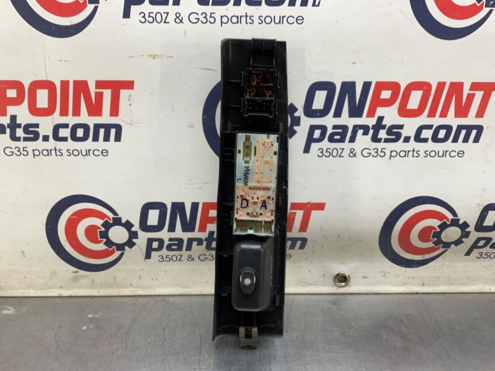 2004 Nissan Z33 350Z Driver Master Door Lock Window Switch 80961 OEM 14BALFA - On Point Parts Inc