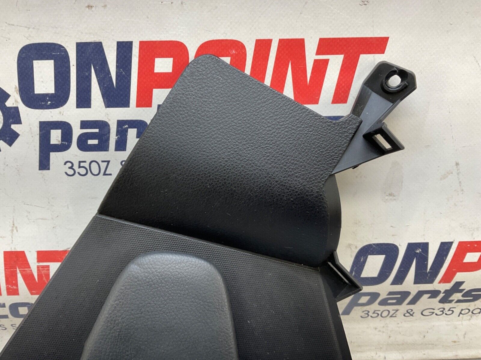 2004Nissan Z33 350Z Driver Left Center Console Knee Kick Panel 68135 OEM 14BALFA - On Point Parts Inc