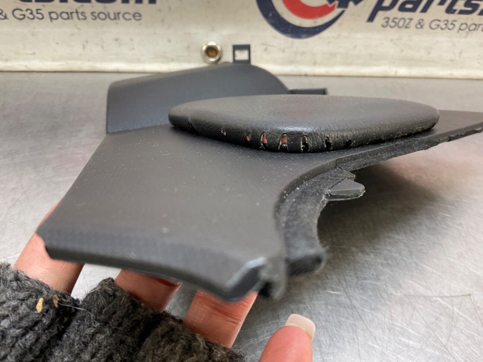 2004Nissan Z33 350Z Driver Left Center Console Knee Kick Panel 68135 OEM 14BALFA - On Point Parts Inc