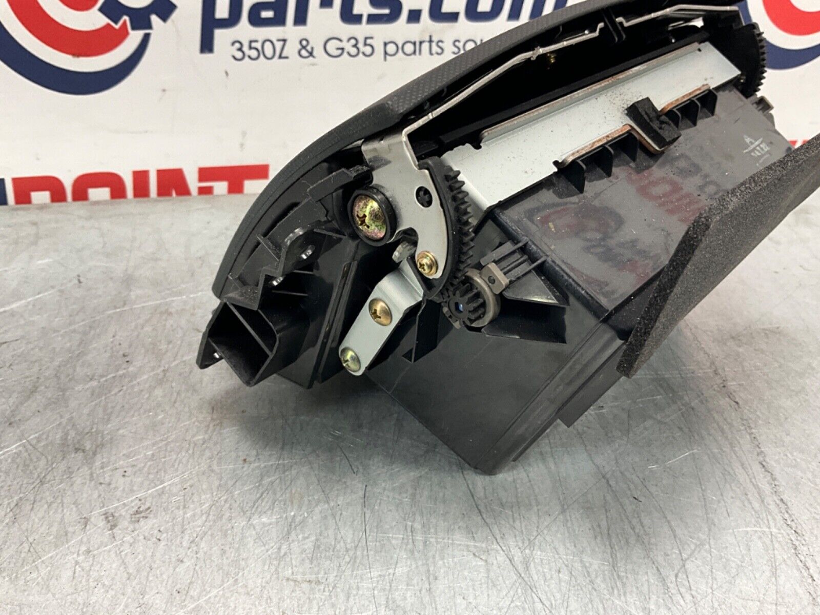 2004 Nissan Z33 350Z Front Center Dash Storage Cubby with Lid OEM 14BALFC - On Point Parts Inc