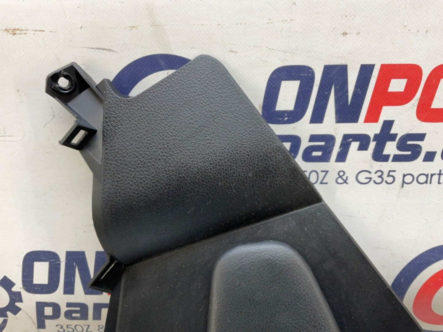 2004 Nissan Z33 350Z Passenger Center Console Knee Kick Panel 68134 OEM 14BALFE - On Point Parts Inc