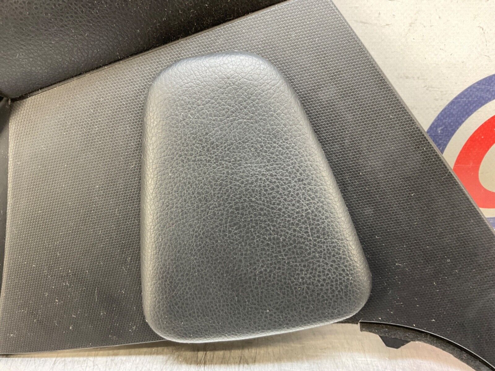 2004 Nissan Z33 350Z Passenger Center Console Knee Kick Panel 68134 OEM 14BALFE - On Point Parts Inc