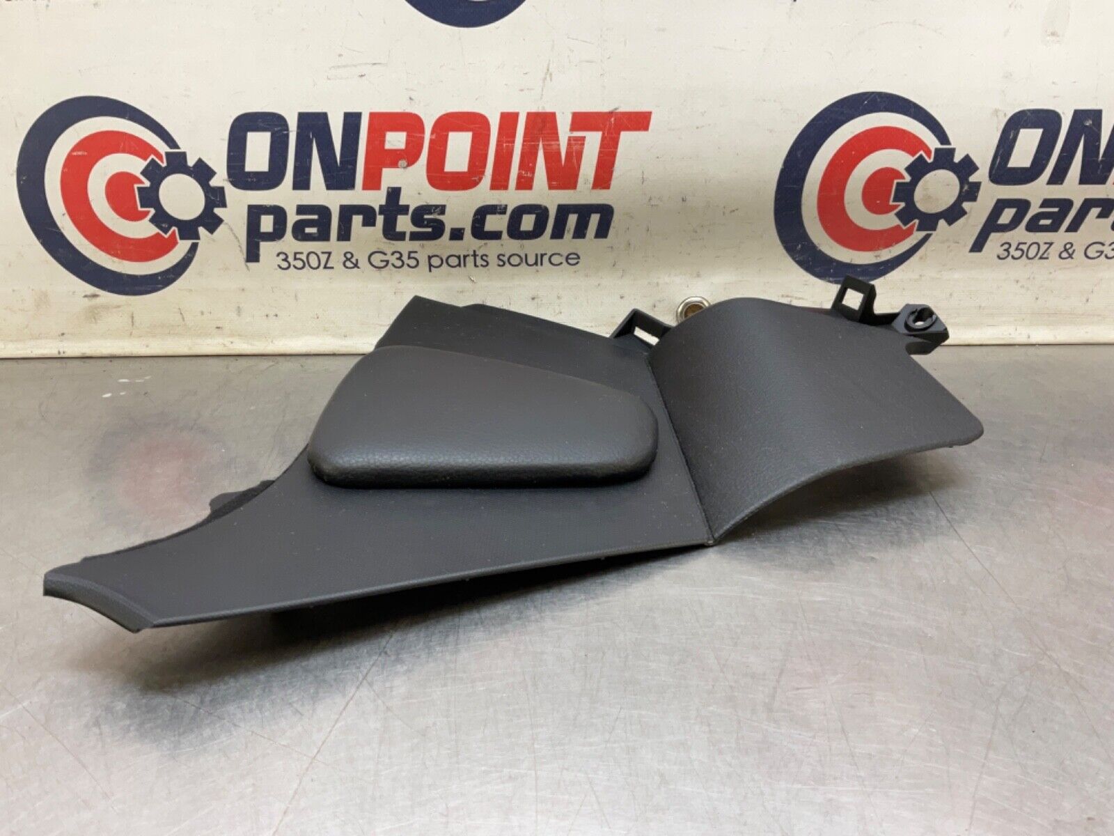 2004 Nissan Z33 350Z Passenger Center Console Knee Kick Panel 68134 OEM 14BALFE - On Point Parts Inc