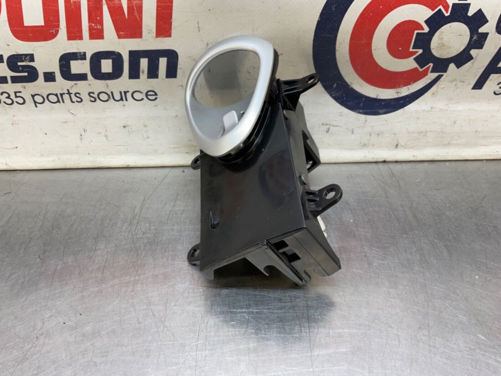 2004 Nissan Z33 350Z Passenger Right Door Handle OEM 14BALFE - On Point Parts Inc