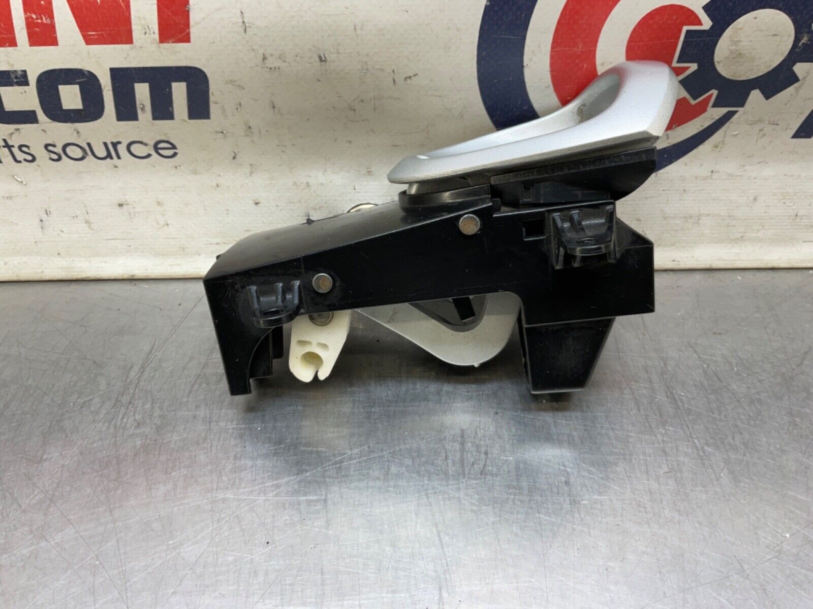 2004 Nissan Z33 350Z Passenger Right Door Handle OEM 14BALFE - On Point Parts Inc