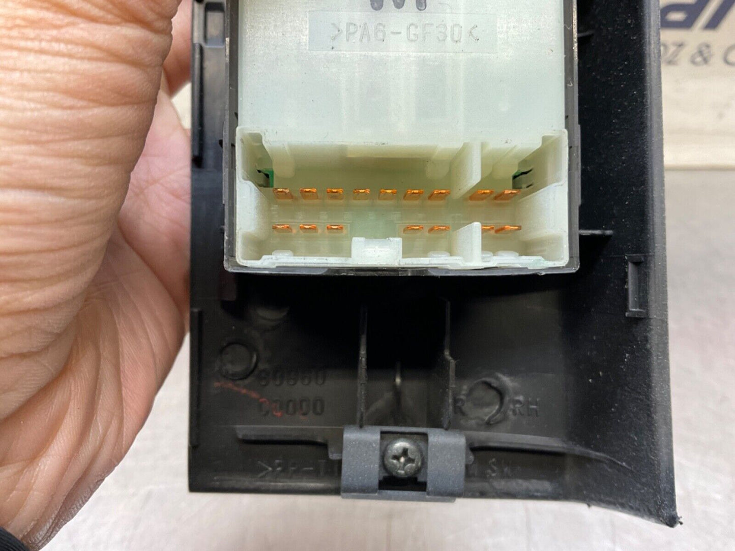 2004 Nissan Z33 350Z Passenger Right Door Lock Window Switches OEM 14BALFE - On Point Parts Inc