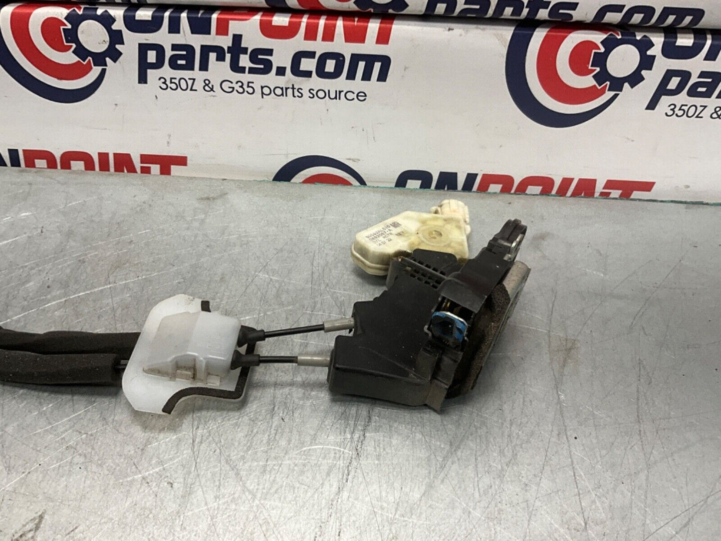 2004 Nissan Z33 350Z Passenger Right Front Door Lock Actuator OEM 14BALFE - On Point Parts Inc