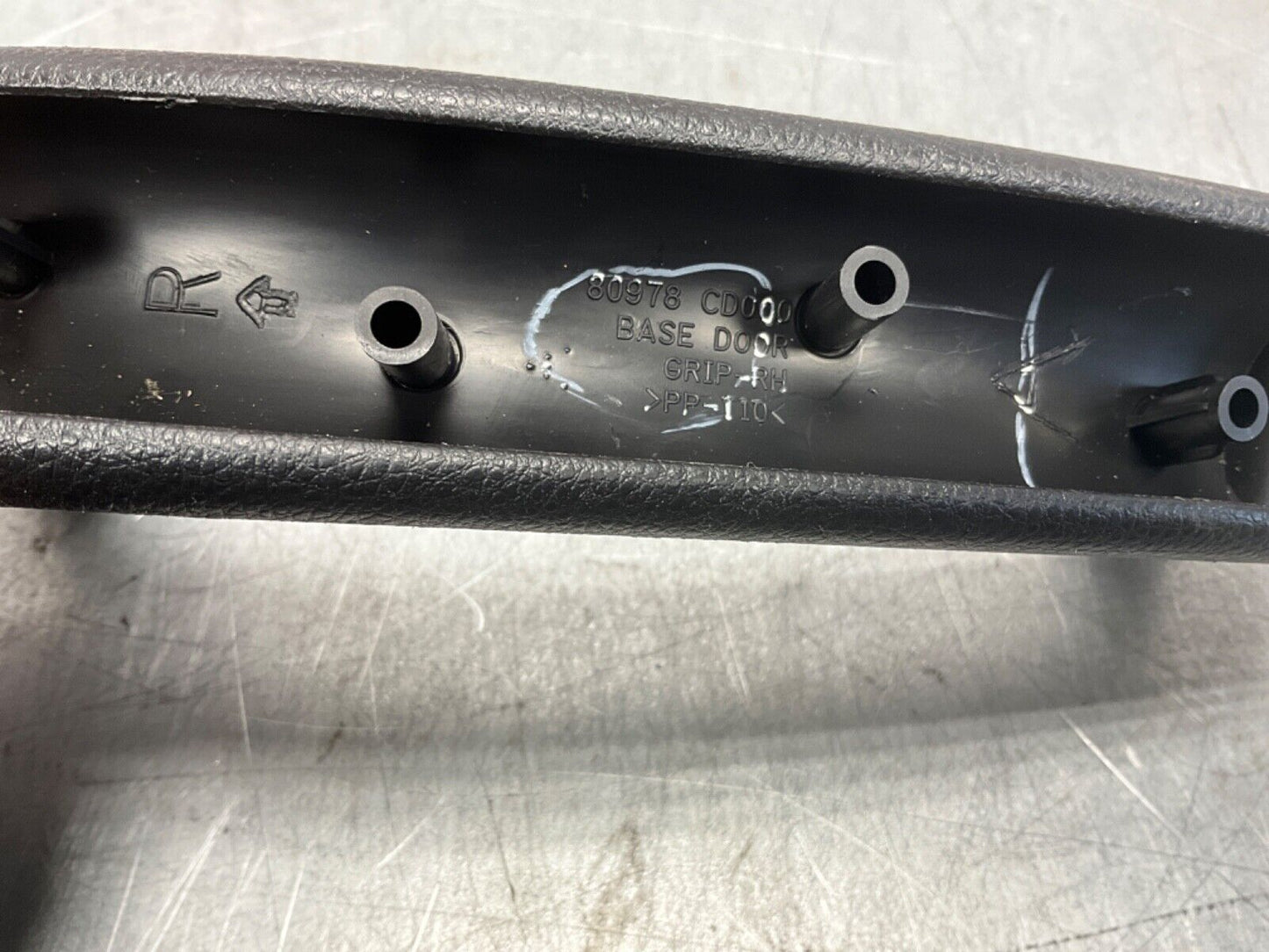 2004 Nissan Z33 350Z Passenger Right Interior Door Grip Pull Handle OEM 14BALFE - On Point Parts Inc