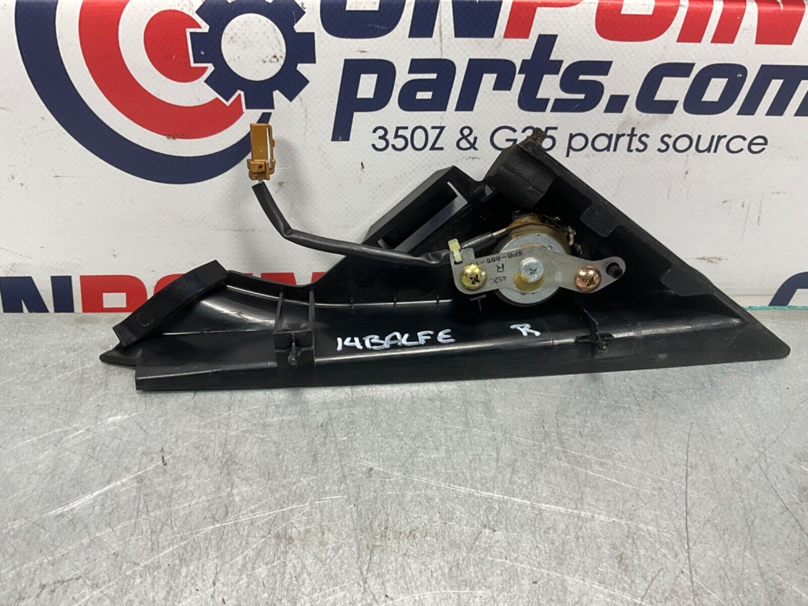 2004 Nissan Z33 350Z Passenger Right Interior Tweeter Speaker Cover OEM 14BALFE - On Point Parts Inc