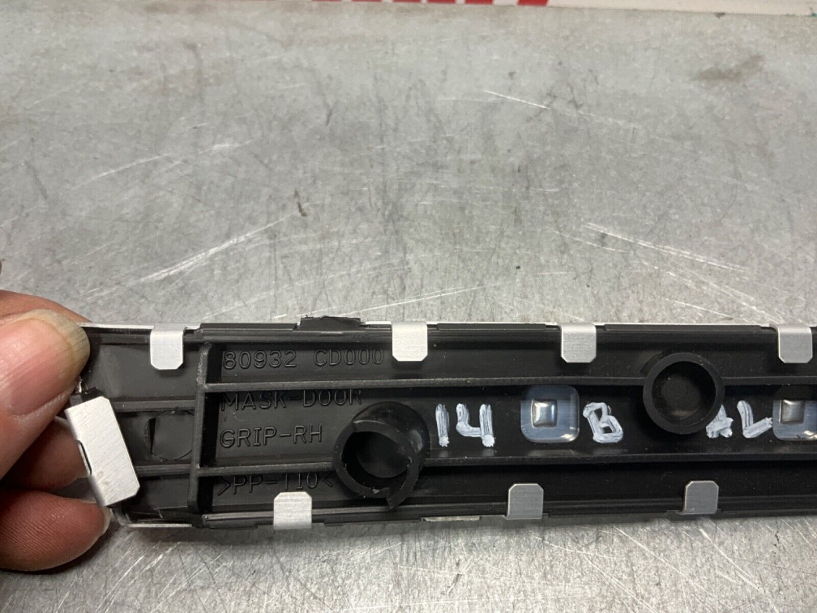 2004 Nissan 350Z Passenger Right Interior Door Handle Trim Cap 80932 OEM 14BALFE - On Point Parts Inc