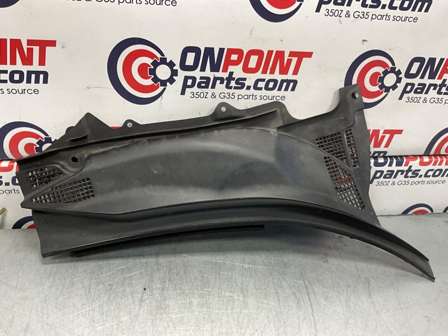 2004 Nissan Z33 350Z Front Left Right Windshield Hood Cowl OEM 14BALF3 - On Point Parts Inc