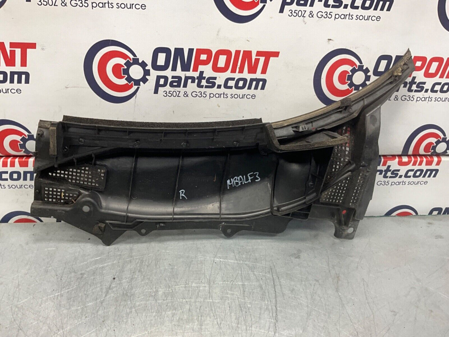 2004 Nissan Z33 350Z Front Left Right Windshield Hood Cowl OEM 14BALF3 - On Point Parts Inc