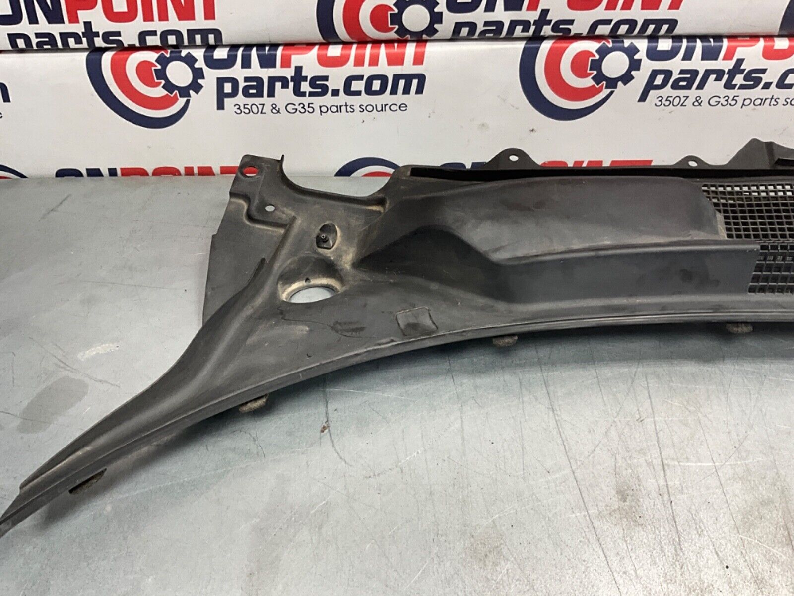 2004 Nissan Z33 350Z Front Left Right Windshield Hood Cowl OEM 14BALF3 - On Point Parts Inc