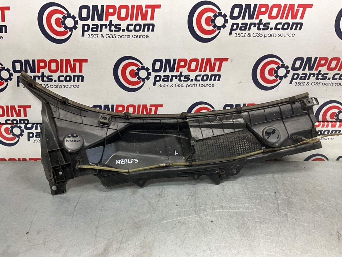 2004 Nissan Z33 350Z Front Left Right Windshield Hood Cowl OEM 14BALF3 - On Point Parts Inc