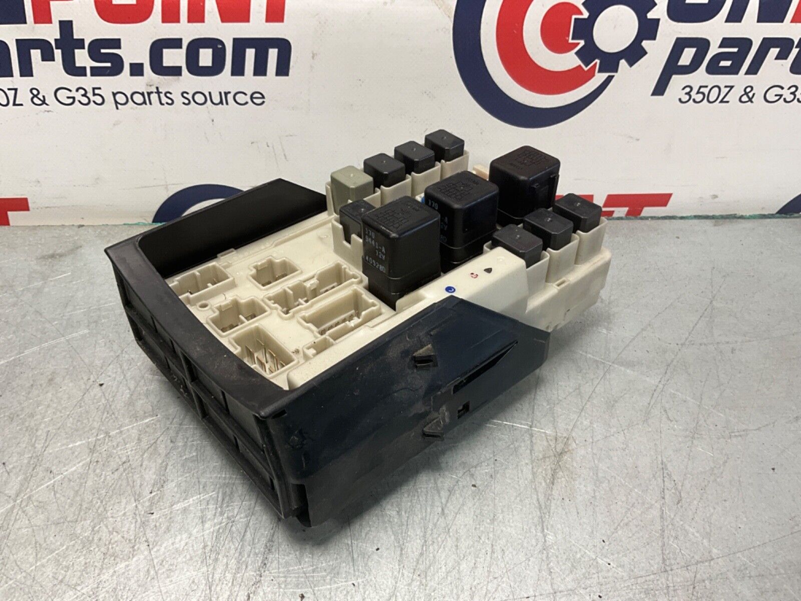 2004 Nissan Z33 350Z Large IPDM Fuse Relay Box 284B7AQ006 OEM 14BALFE - On Point Parts Inc