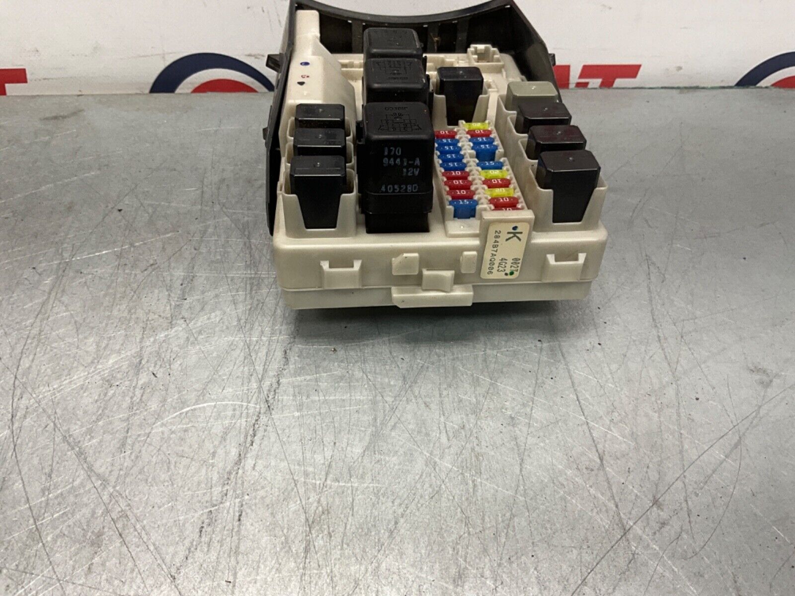 2004 Nissan Z33 350Z Large IPDM Fuse Relay Box 284B7AQ006 OEM 14BALFE - On Point Parts Inc