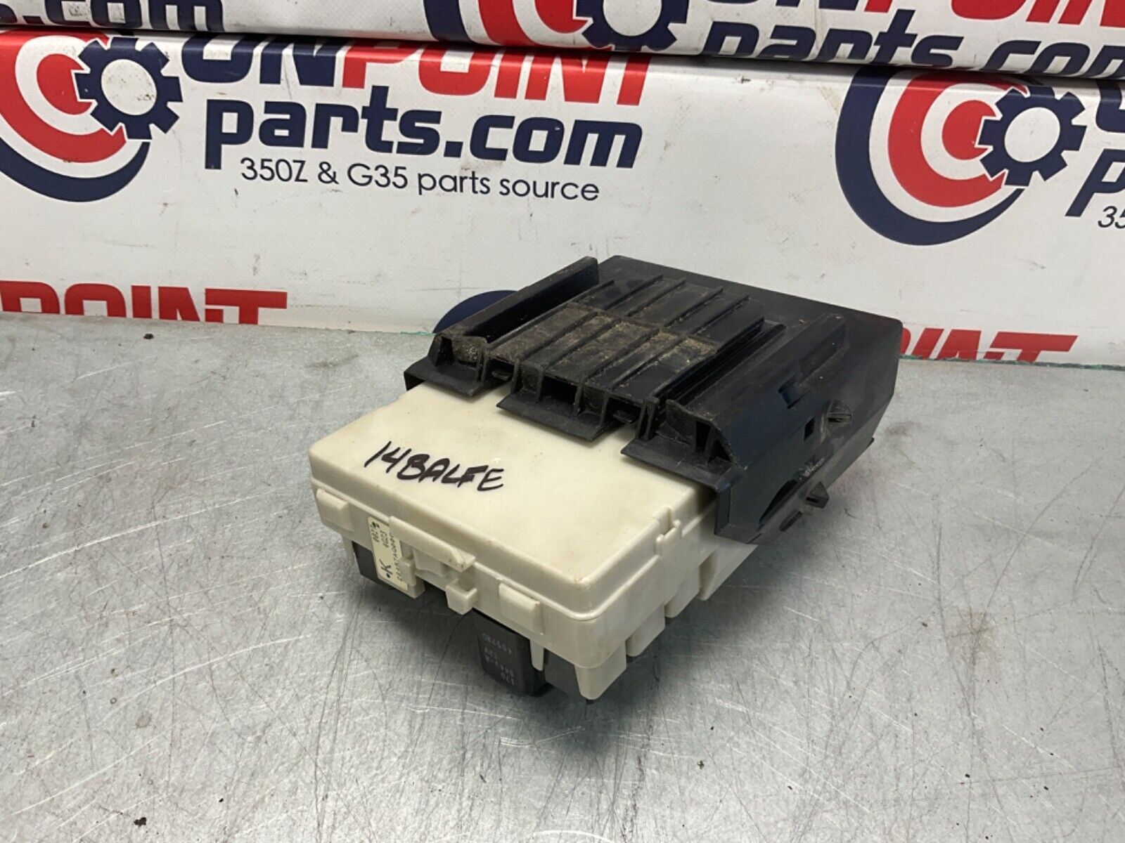 2004 Nissan Z33 350Z Large IPDM Fuse Relay Box 284B7AQ006 OEM 14BALFE - On Point Parts Inc