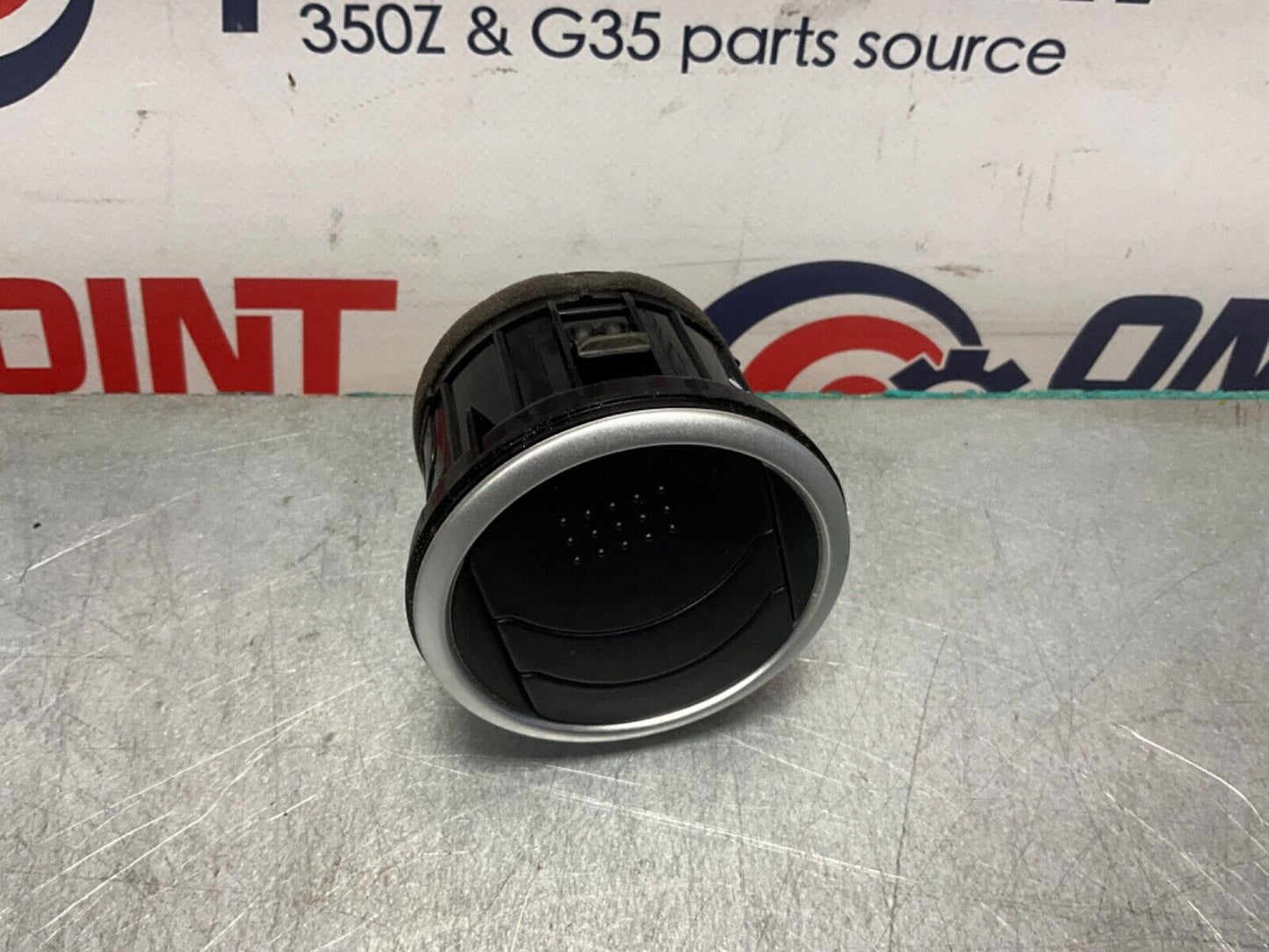 2004 Nissan Z33 350Z Passenger Right Door Vent OEM 14BALFE - On Point Parts Inc