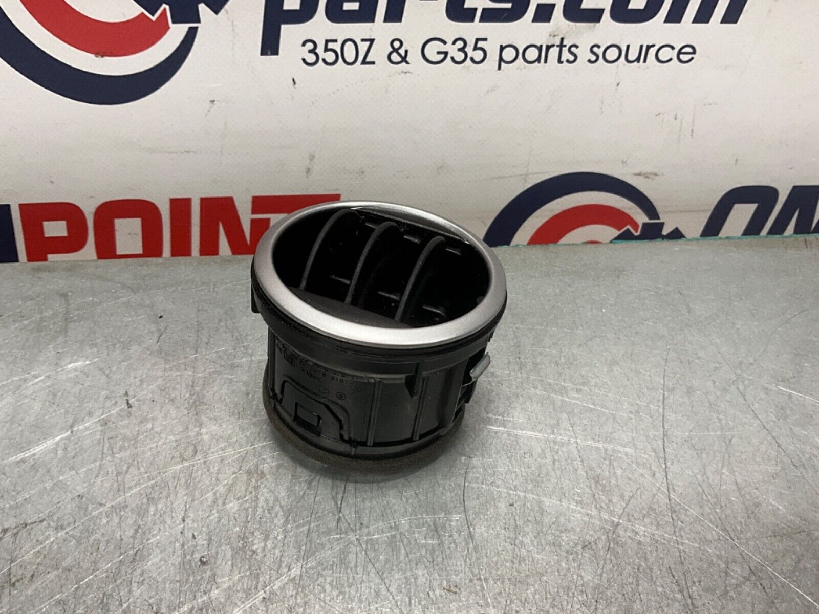 2004 Nissan Z33 350Z Passenger Right Door Vent OEM 14BALFE - On Point Parts Inc