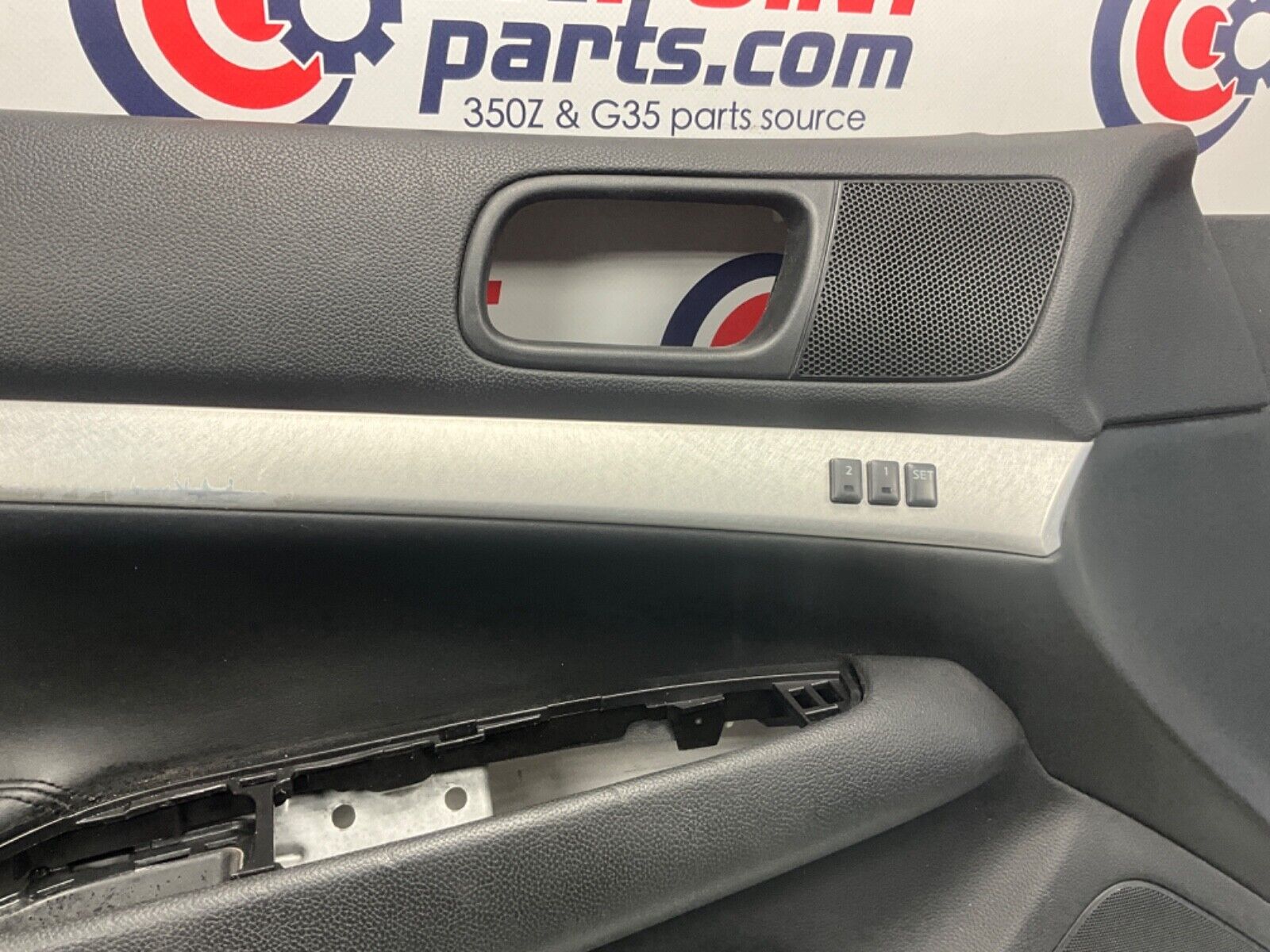 2009 Infiniti V36 G37 Driver Left Front Interior Door Panel Trim OEM 12BAWF8 - On Point Parts Inc