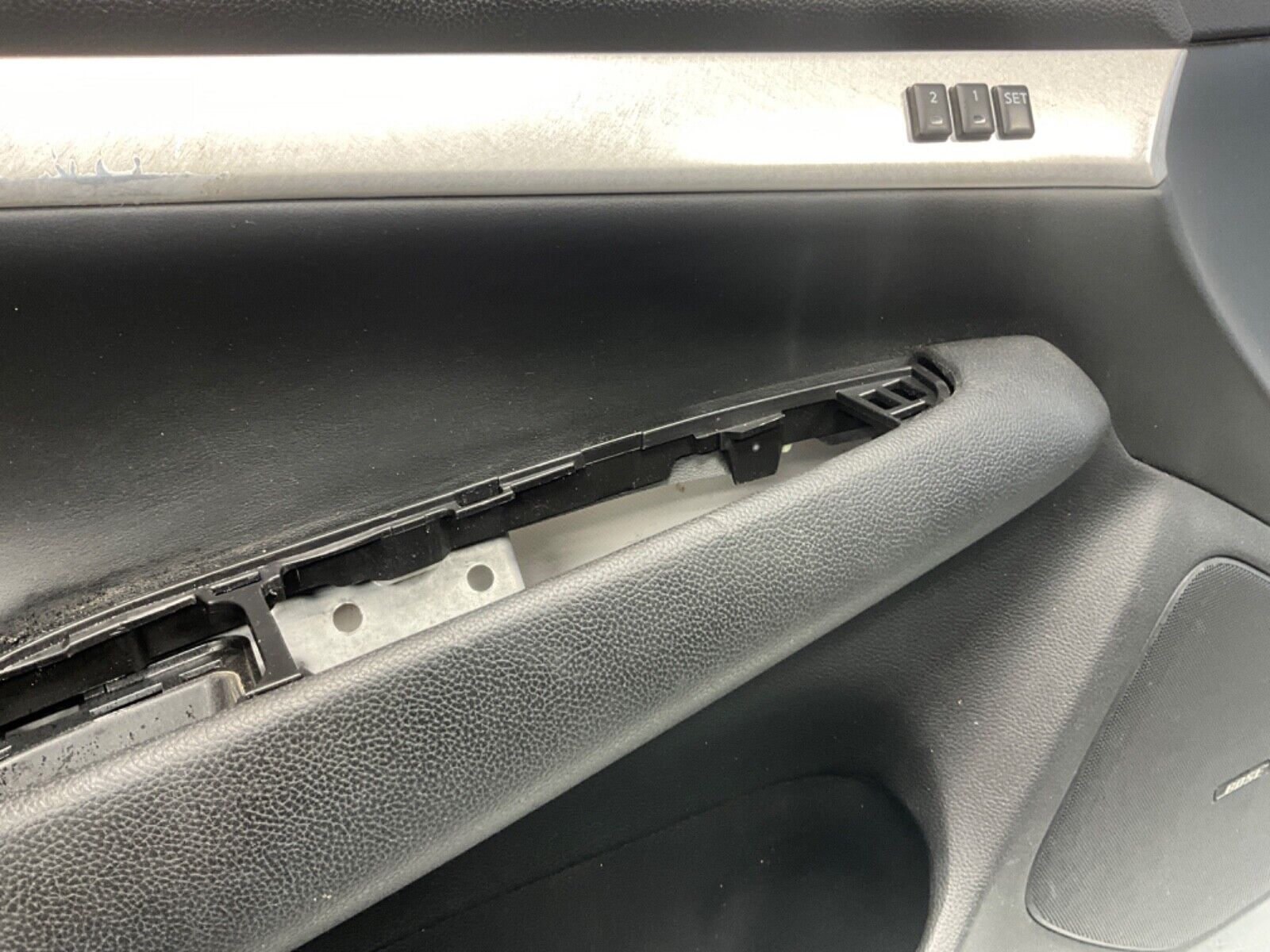 2009 Infiniti V36 G37 Driver Left Front Interior Door Panel Trim OEM 12BAWF8 - On Point Parts Inc
