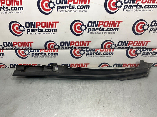 2009 Infiniti V36 G37 Sedan Passenger Right Fender Hood Seal OEM 12BAWFG - On Point Parts Inc