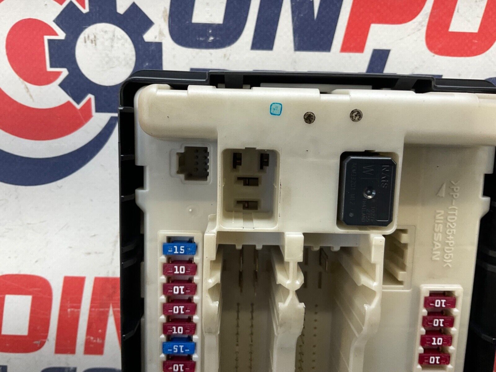 2009 Infiniti V36 G37 IPDM Engine Large Fuse Relay Module Box 284B7 OEM 12BAWFA - On Point Parts Inc